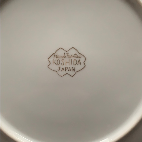 IMMACULATE Service for 18 PLUS Serving Pieces - Picture 11 of 11